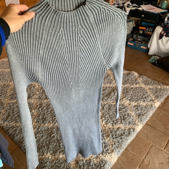 BUNDLE 3 dresses - Picture 4 of 7